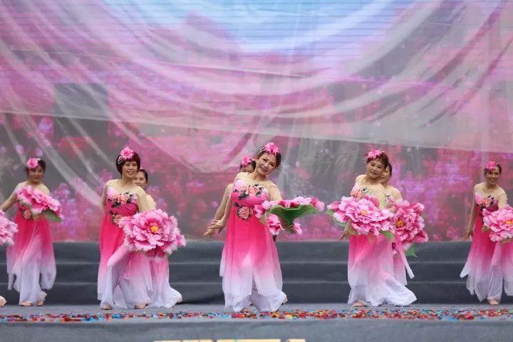 宛东战役，一士兵独闯敌营，迫使一个师投了降，怎么做到的？
